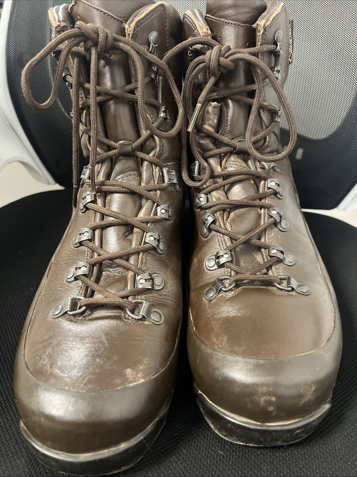 British Army Iturri Brown Leather Goretex Cold Wet Weather Combat Boots - UK 11M