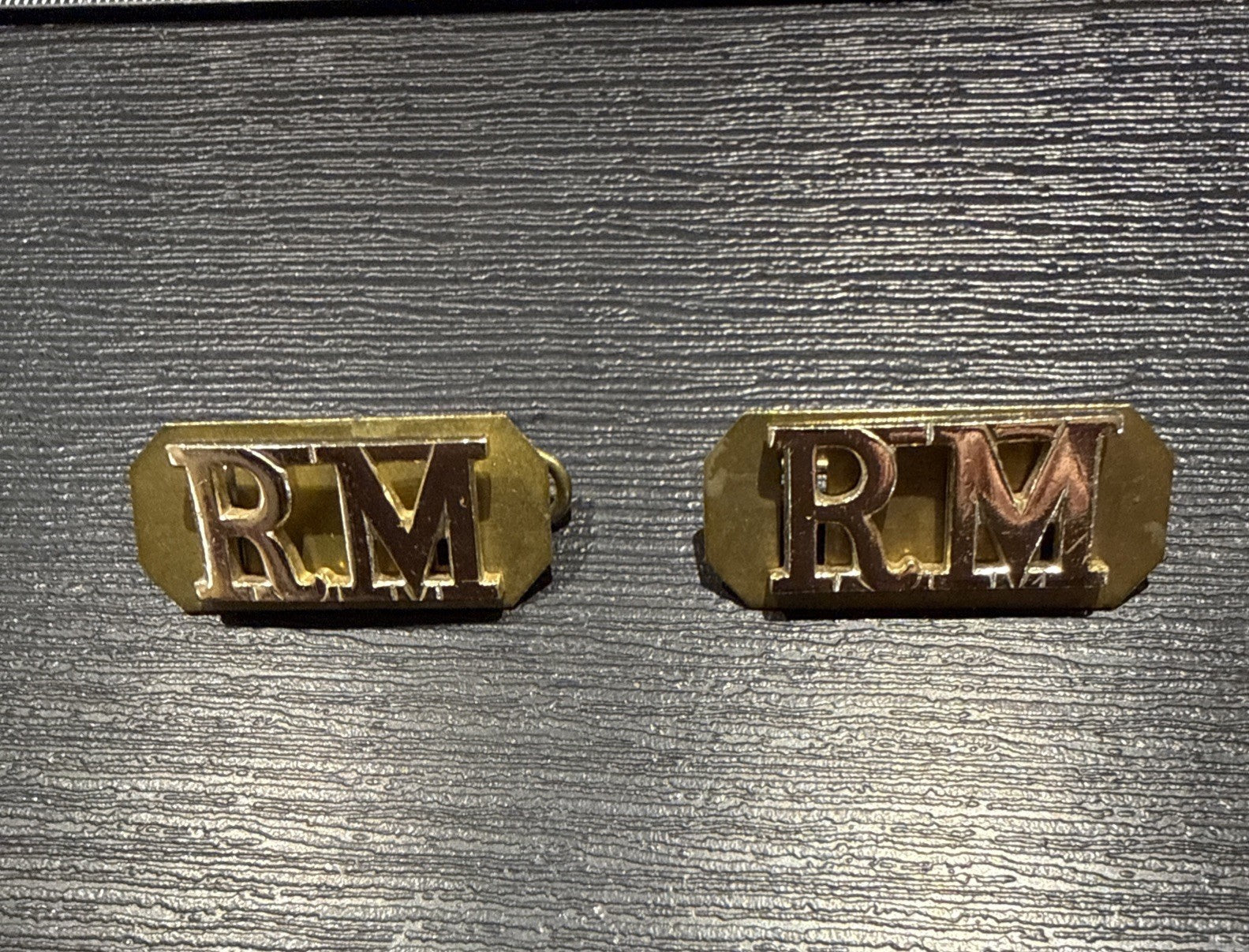 British Royal Marines Shoulder Title Anodised Badges P76 pair