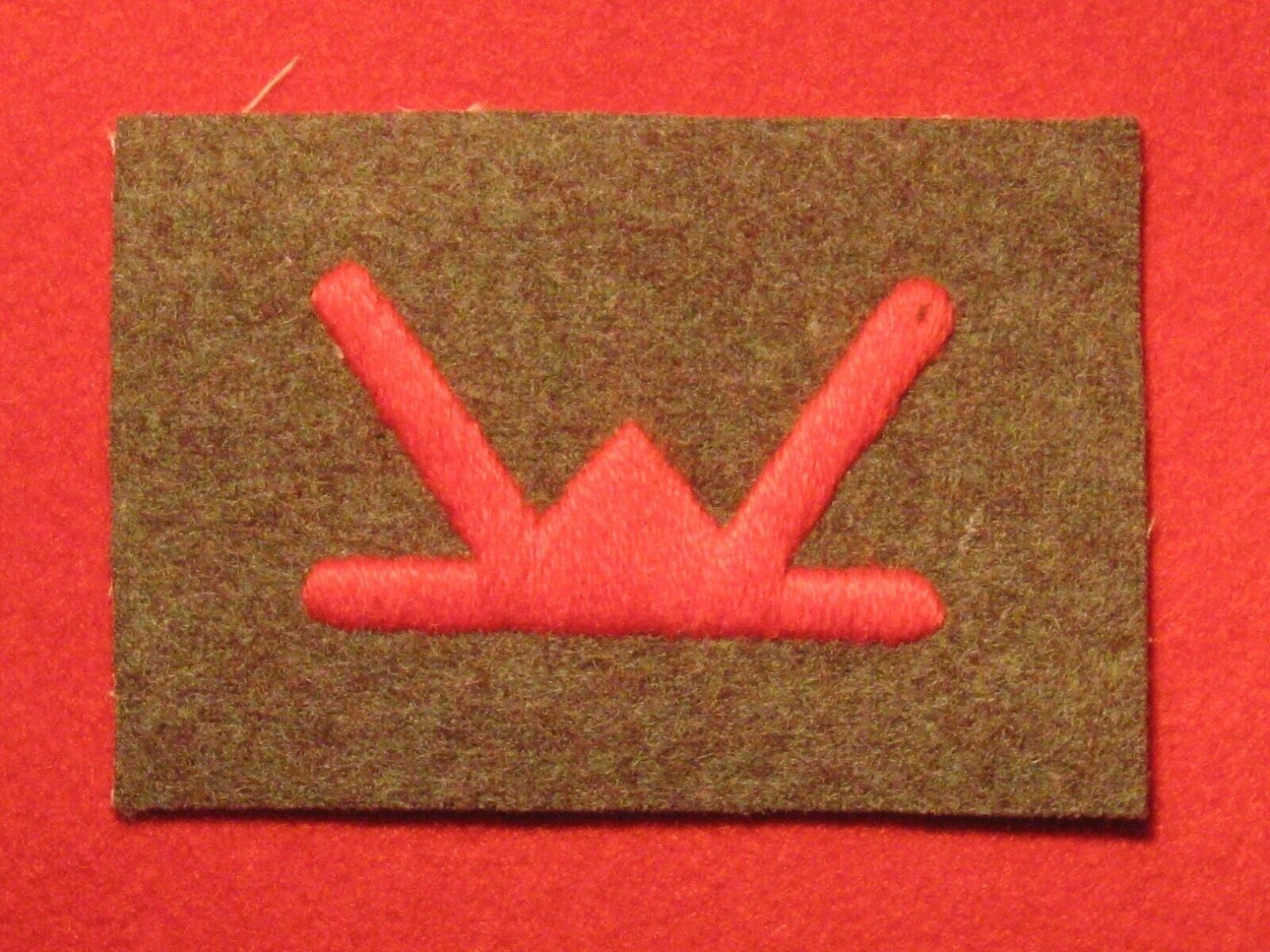 BRITISH ARMY WW2 53RD INFANTRY DIVISION WELSH FORMATION BADGE. PAIR