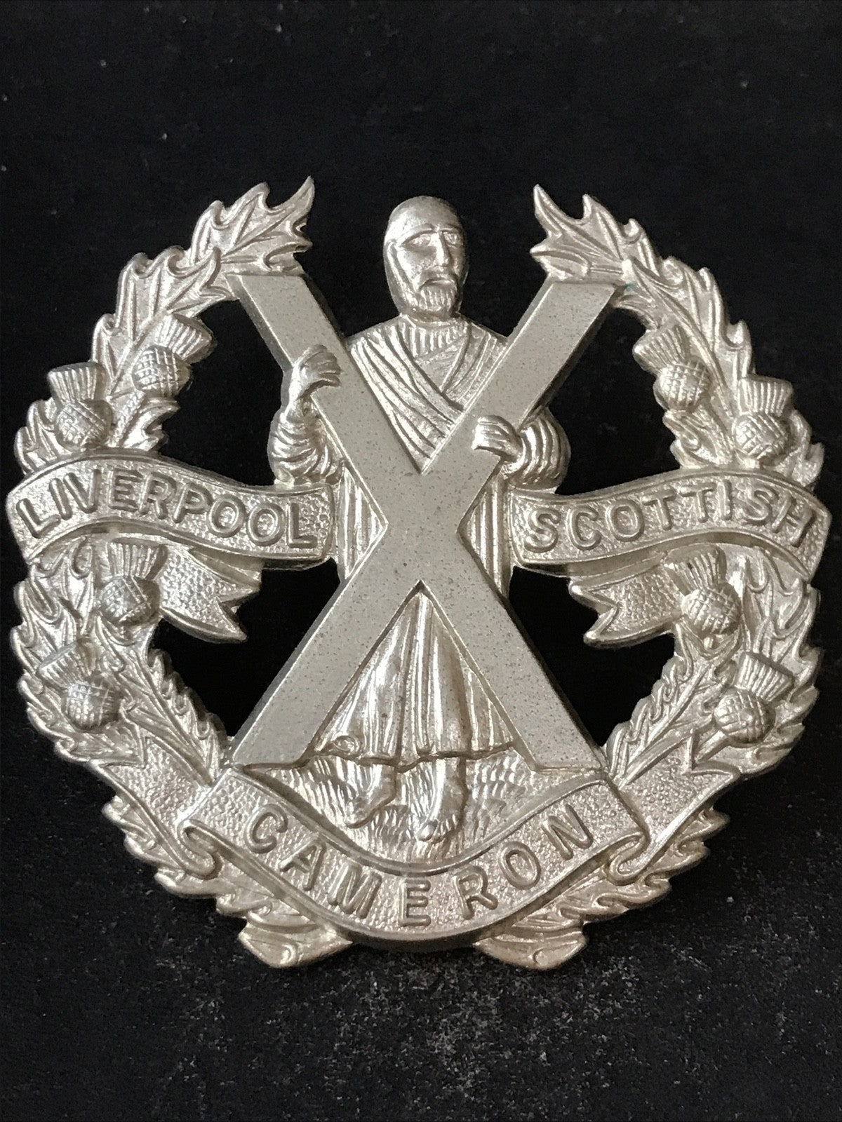 Cameron Highlanders, Liverpool Scottish British Army Military Cap Badge NEW