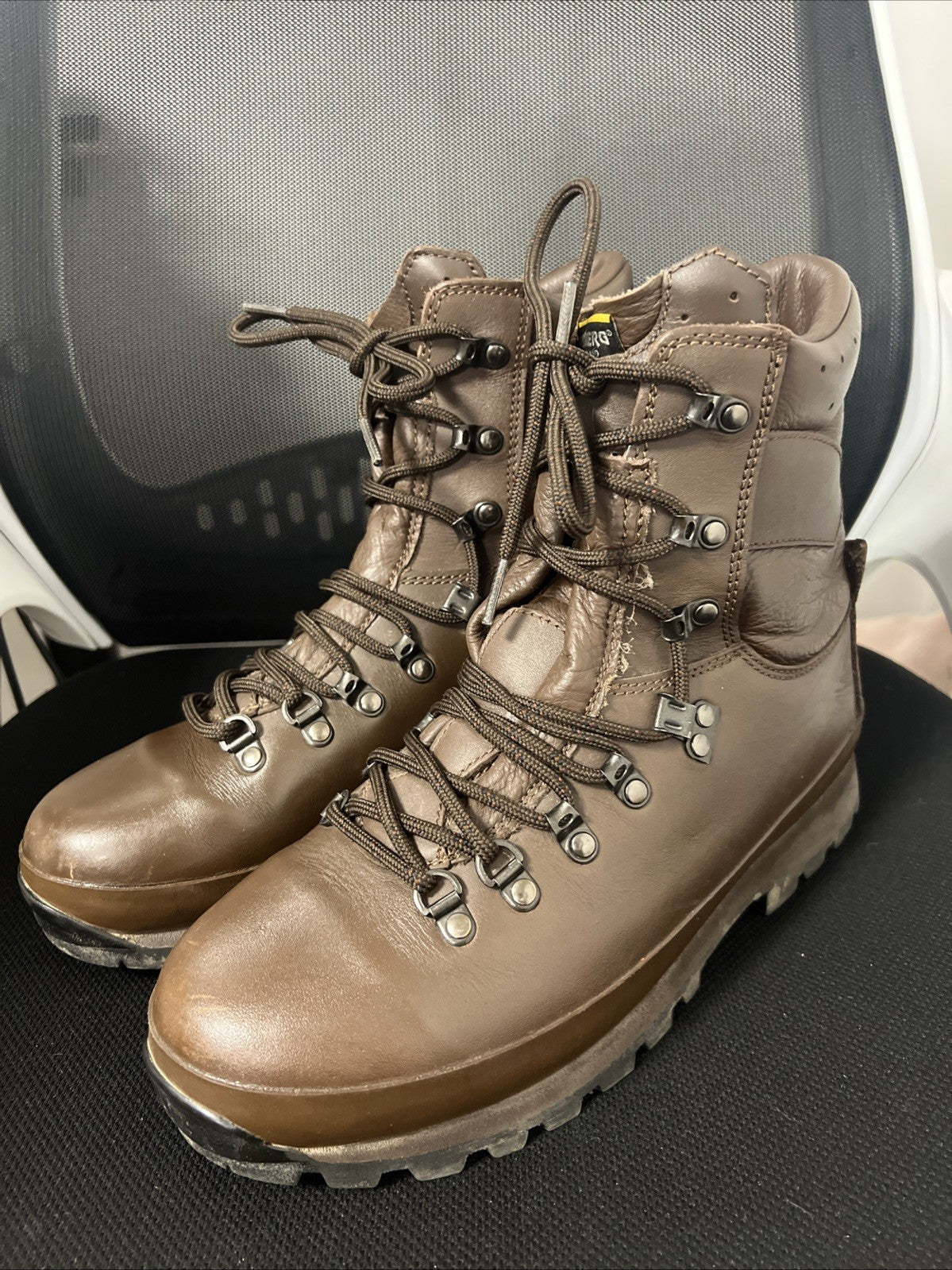 Altberg Defender Boots Size 8L High Liability Combat British Army