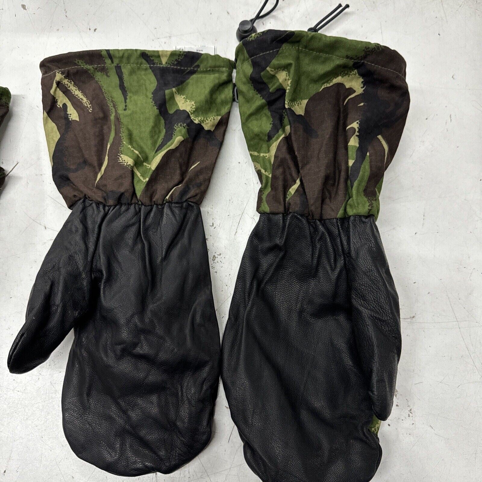 British Army Cold Weather Inner Mittens Gloves DPM Extreme Cold Weather