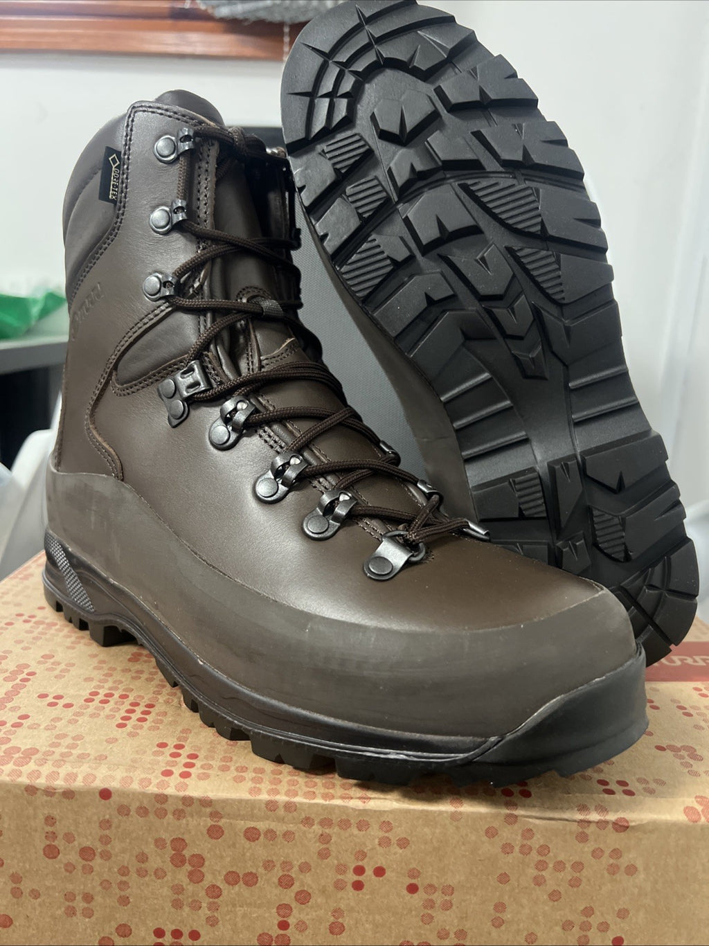 WOMENS ITURRI COLD WET WEATHER BOOTS  Goretex Brown British Army 7 M NEW