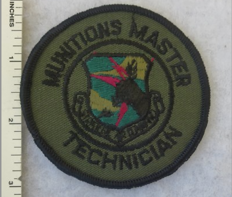 US AIR FORCE SAC MUNITIONS MASTER TECHNICIAN PATCH NEW
