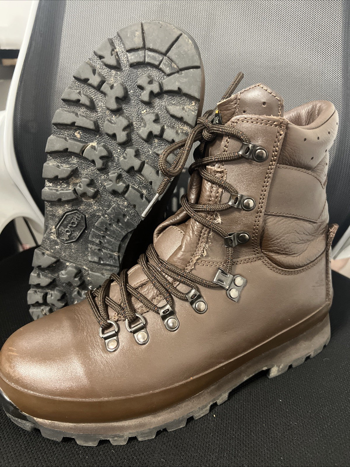 Altberg Defender Boots Size 8L High Liability Combat British Army
