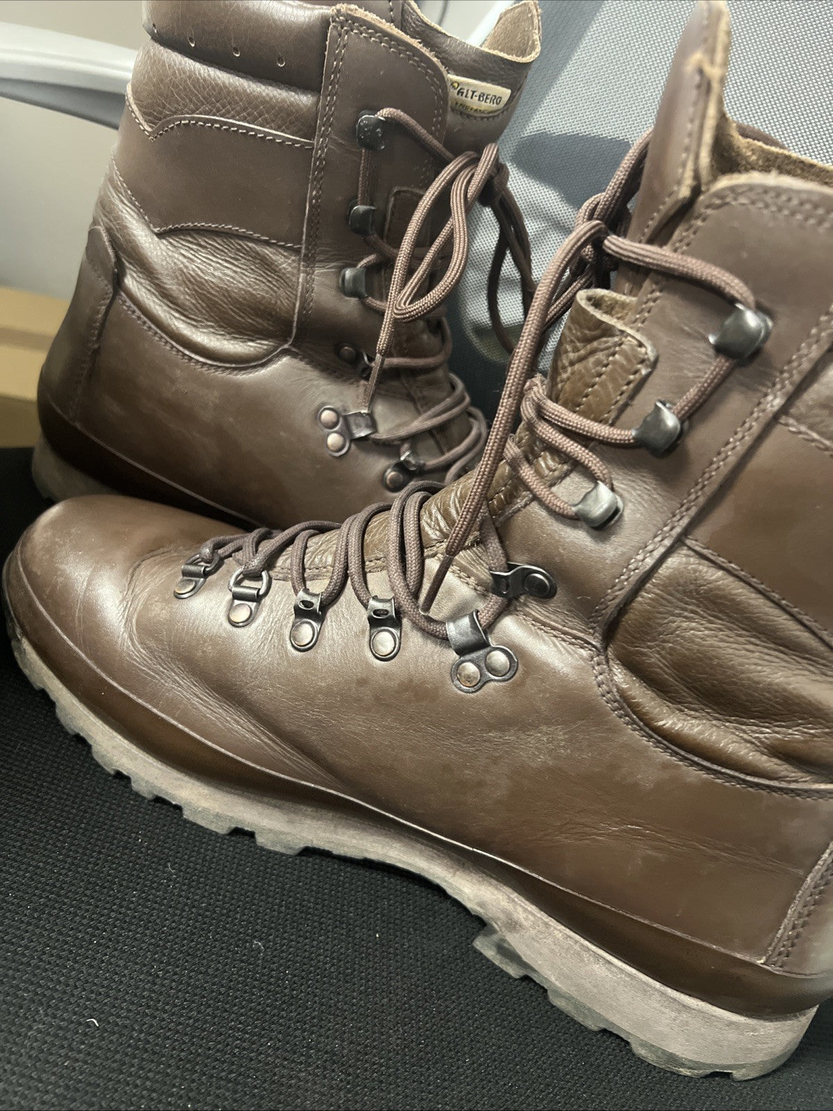 ALTBERG DEFENDER BOOTS - 12W , Brown Leather Defender Combat  British Army