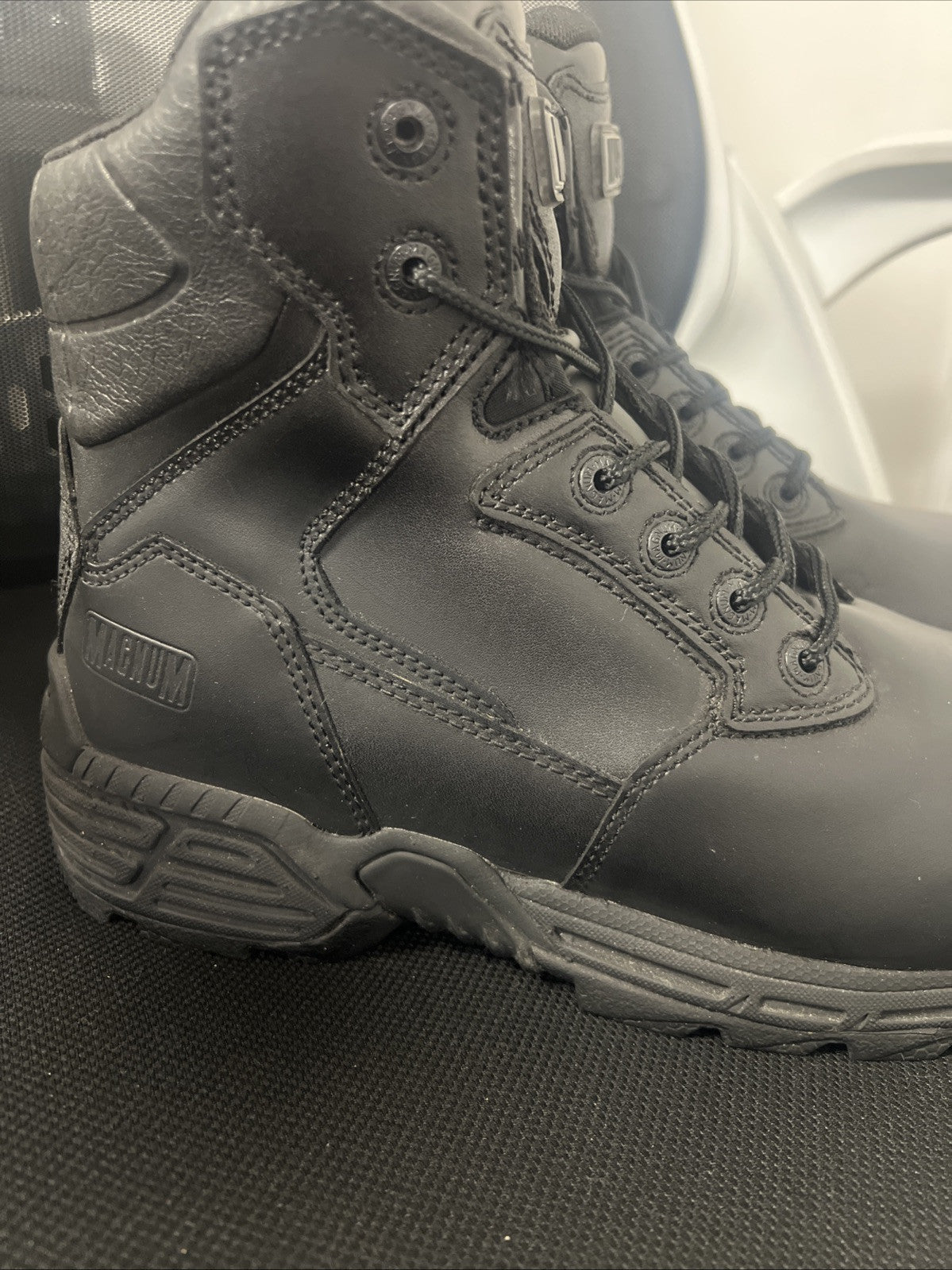 Magnum Stealth Force 6.0 Safety Boots Work Composite Toe SUPERGRADE Size UK 7