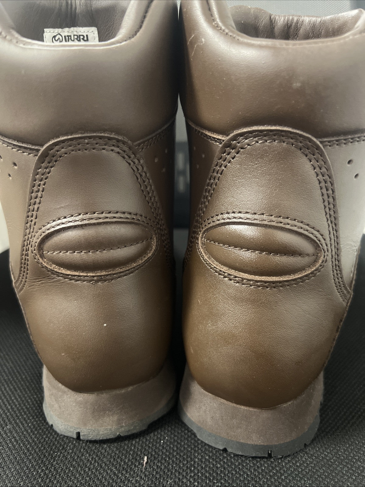MENS  ITURRI PATROL BOOTS - 9 Medium , Brown Leather Combat, British Army Issue