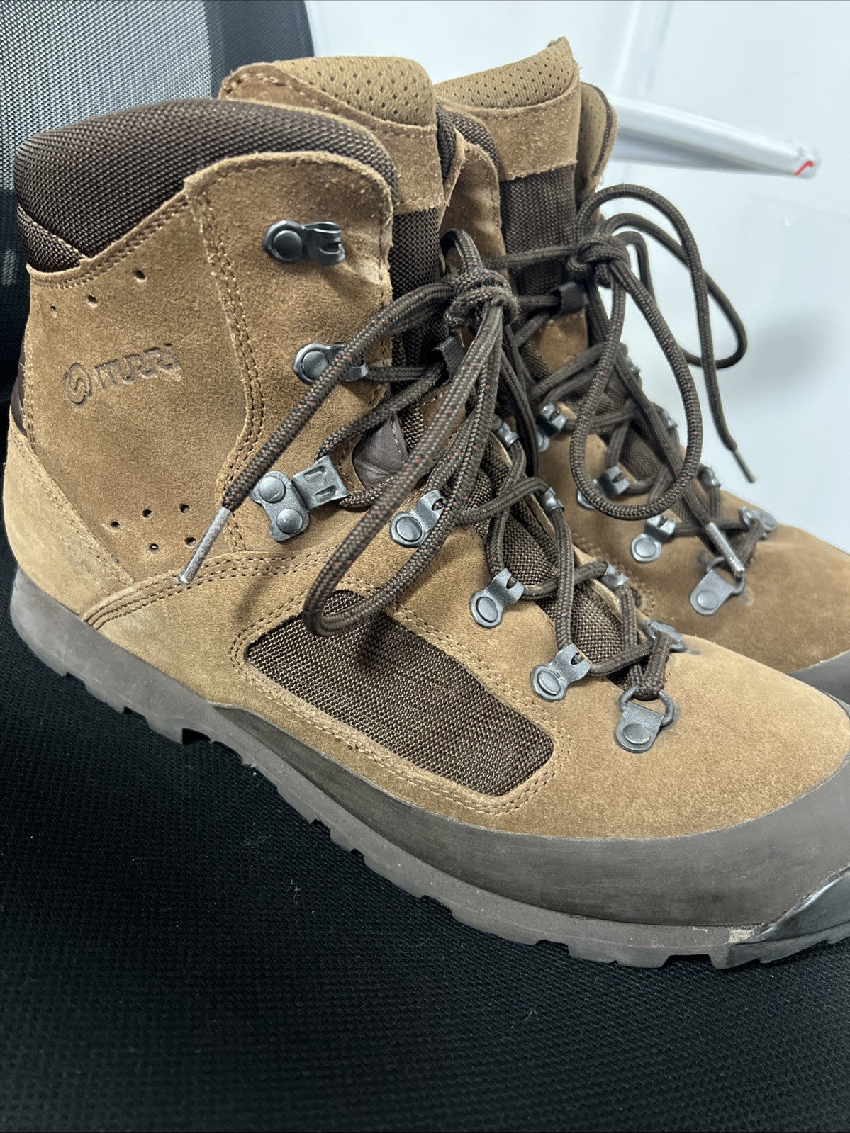 ITURRI BOOTS, Size: 10 L Mens Brown Desert High Liability British Army