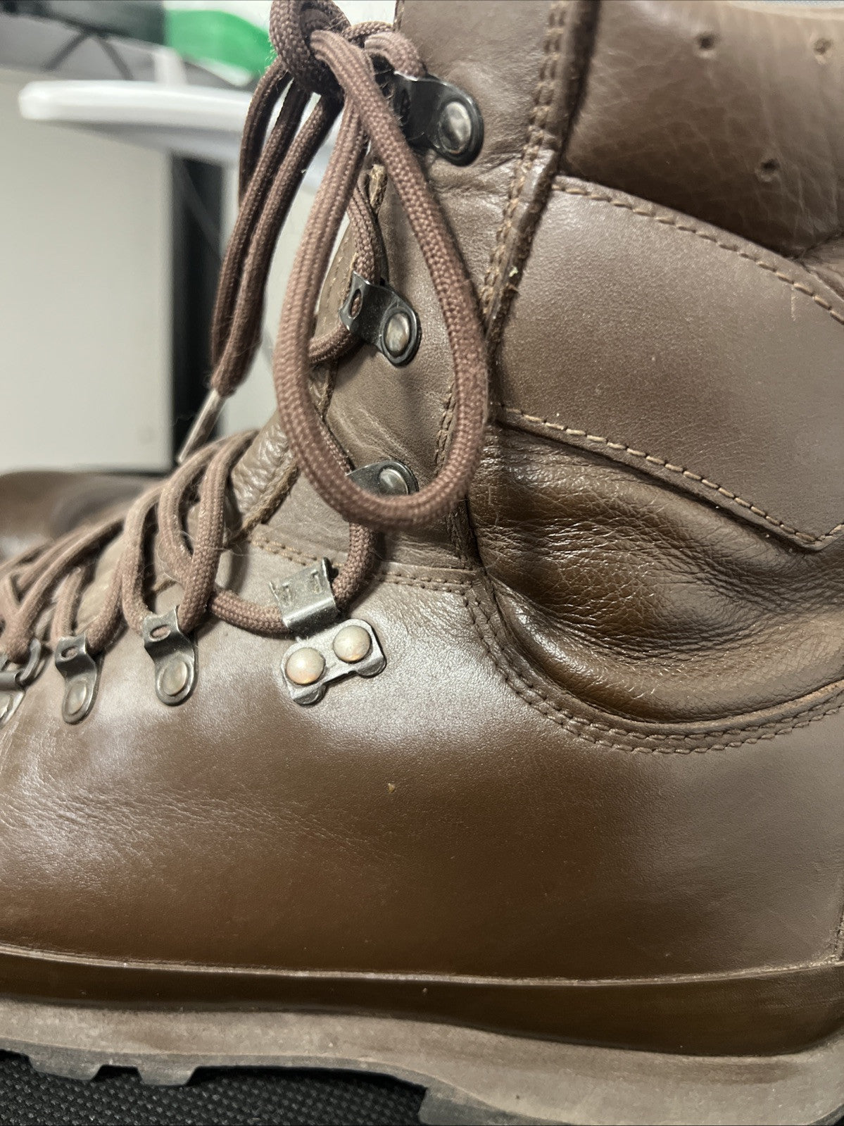 British Army Altberg Defender Boots - Brown - Size UK 11M - Mint Condition