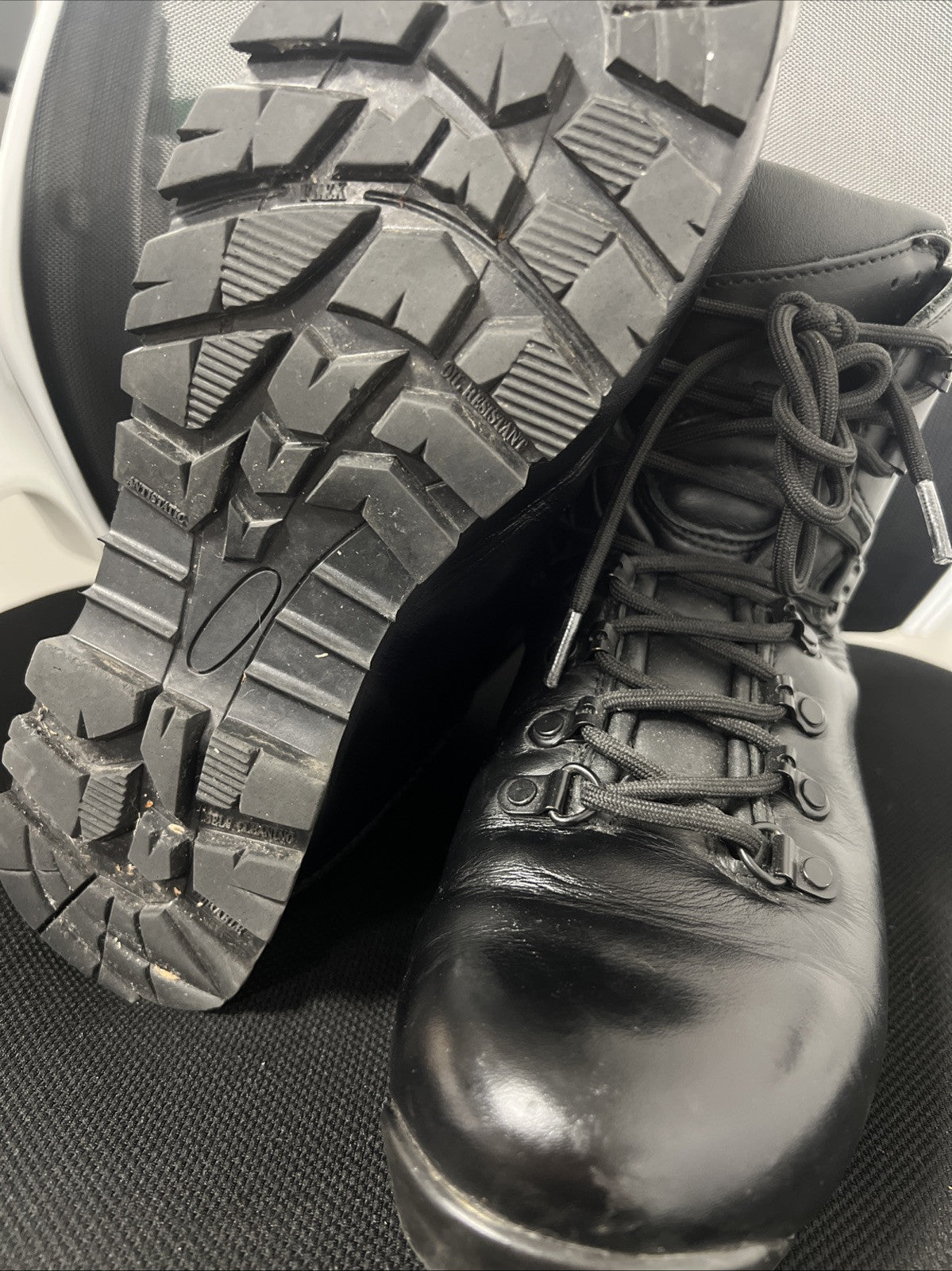ITURRI WOMENS PATROL BOOTS SIZE 6M  BRITISH ARMY ISSUE